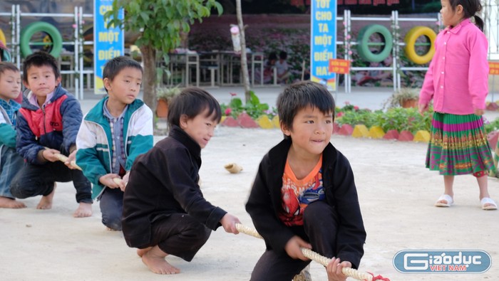 Quyết tâm trong phần thi kéo co.