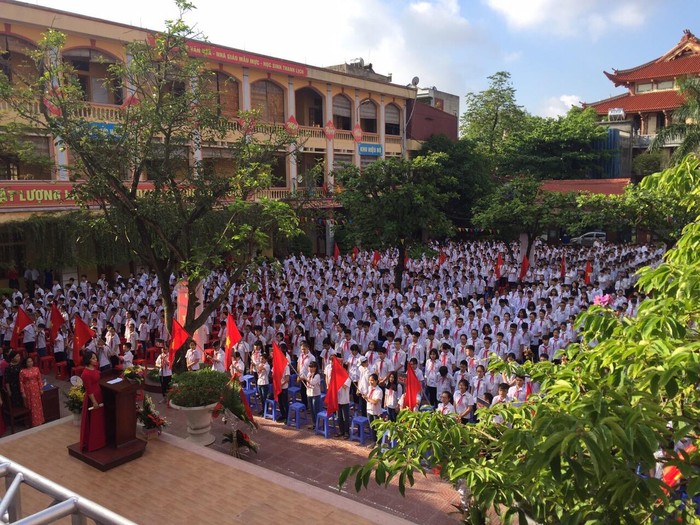 Thầy và trò trường trung học cơ sở Ngô Gia Tự hôm nay. (ảnh: trường Ngô Gia Tự)