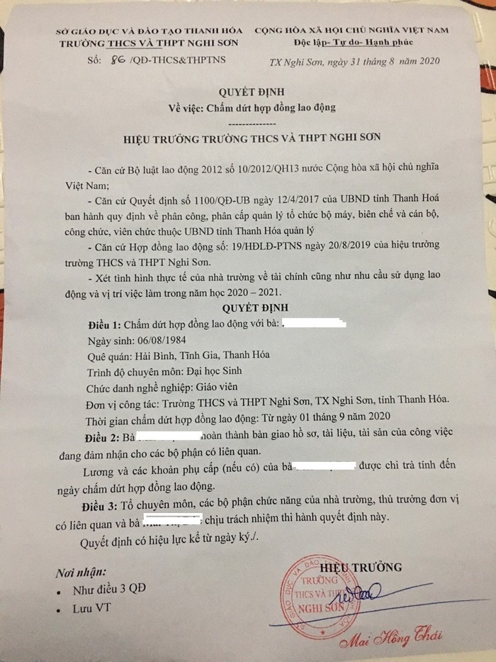 Quyết định chấm dứt hợp đồng lao động của Trường Trung học cơ sở và Trung học phổ thông Nghi Sơn đối với cô M.T.Đ. Ảnh cô Đ. cung cấp