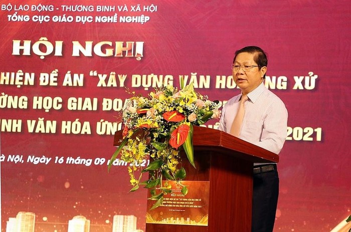 Thứ trưởng Bộ Lao động Thương binh và Xã hội Lê Tấn Dũng phát biểu tại hội nghị. Ảnh: Ban Tổ chức