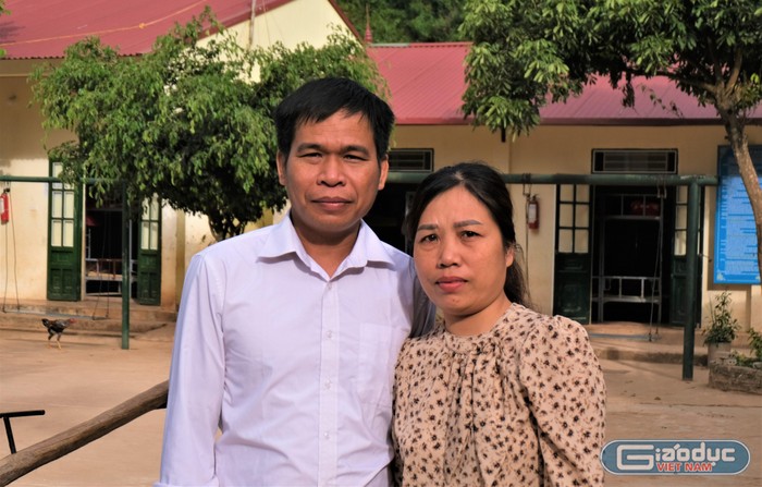 Vợ chồng cô Nguyễn Thị Hồng Thắm và thầy Vì Văn Xuân. Ảnh: LC