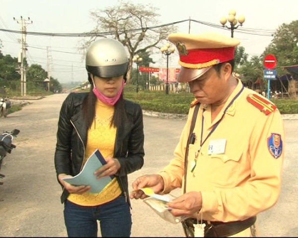 Đội cảnh sát giao thông huyện Quang Bình ra quân tuần tra kiểm tra tình hình vi phạm an toàn giao thông trên địa bàn huyện. Ảnh Quangbinh.hagiang.gov.vn