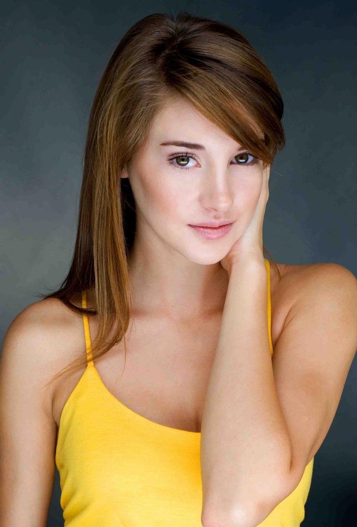 Shailene Diann Woodley (sinh ngày 15/11/1991) được biết đến với vai Amy Juergens series The Secret Life of the American Teenager trên ABC Family và đóng với sự tham gia cùng George Clooney trong bộ phim The Descendants năm 2011 giành được một giải thưởng Independent Spirit và được đề cử Quả cầu vàng.