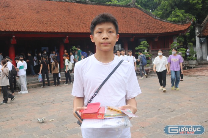 Sĩ tử Nguyễn Thành Đạt, Trường trung học phổ thông Trần Quang Khải kỳ vọng bản thân sẽ đỗ được Học viện Báo chí và tuyên truyền.