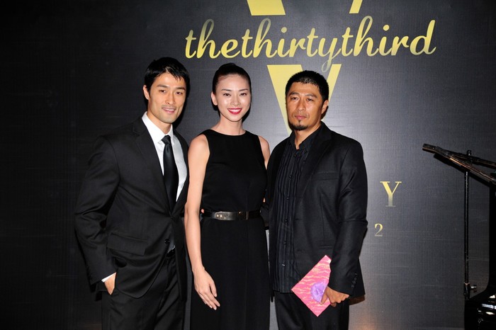 Đi cùng với Trí Nguyễn là người anh trai nổi tiếng, đạo diễn Charlie Nguyễn.
