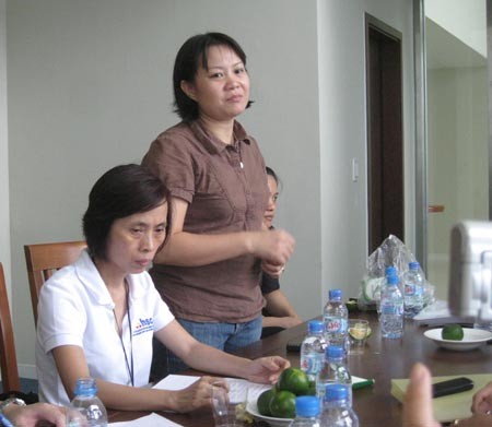 Bà Trương Thúy Mai - thành viên ban đại diện lâm thời cư dân Keangnam - cho rằng việc thành lập tổ dân phố chính thức là một vấn đề quan trọng để nhằm đối phó với những việc "cứng đầu" của chủ đầu tư