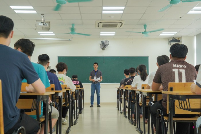 Thí sinh tham dự kì thi Đánh giá tư duy của Đại học Bách khoa Hà Nội, năm 2022. Ảnh: DN