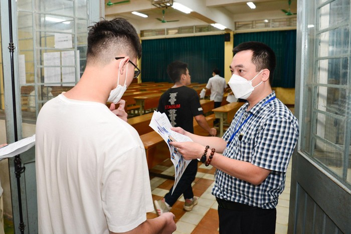 Thí sinh tham gia kỳ thi đánh giá tư duy năm 2022 của Đại học Bách khoa Hà Nội. Ảnh: BS