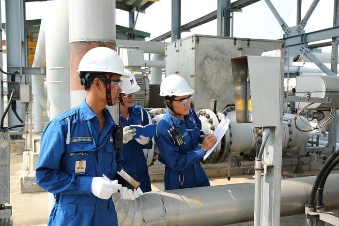 Công nhân, kỹ sư Công ty Cổ phần Lọc hóa dầu Bình Sơn đã làm chủ khoa học công nghệ lọc hóa dầu. Ảnh: BSR