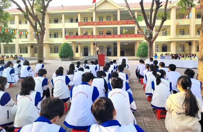 Quang cảnh tại buổi tuyên dương, khen thưởng. Ảnh: Sở Giáo dục và Đào tạo Kon Tum