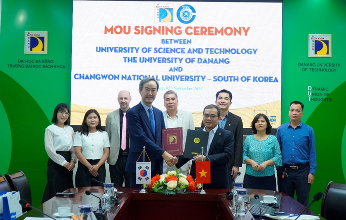 Trường Đại học Bách khoa - Đại học Đà Nẵng và Đại học Quốc Gia Changwon - Hàn Quốc ký kết biên bản ghi nhớ hợp tác. Ảnh: Website nhà trường