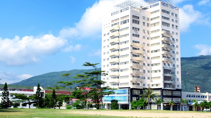 Trường Đại học Quy Nhơn - Đơn vị công tác cũ của thầy Đinh Công Hướng. Ảnh: website nhà trường