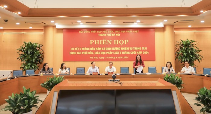 Toàn cảnh phiên họp. Ảnh: hanoi.gov.vn