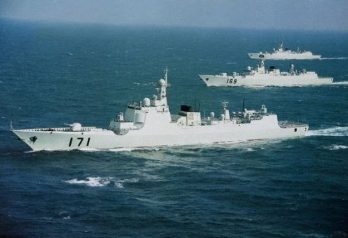 Tàu chiến hạm đội Nam Hải "giễu võ dương oai" trên biển Đông sát nách Philippines (ảnh minh họa)