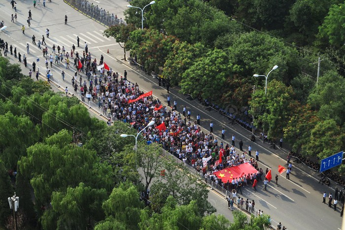 Dân Bắc Kinh biểu tình chống Nhật Bản