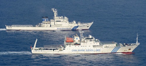 Tàu Cảnh sát biển Nhật Bản và Hải giám Trung Quốc kèm sát nhau trên biển Hoa Đông