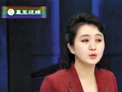 Nữ biên tập viên trẻ tuổi và xinh đẹp của đài truyền hình quốc gia Bắc Triều Tiên xuất hiện thay thế những gương mặt già nua.