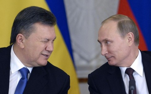 Tổng thống Nga Putin và Tổng thống Ukraina Yanukovych khi còn đương chức.