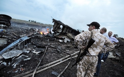 Hiện trường nơi chiếc MH17 của Malaysia Airlines &quot;bị bắn hạ&quot;.