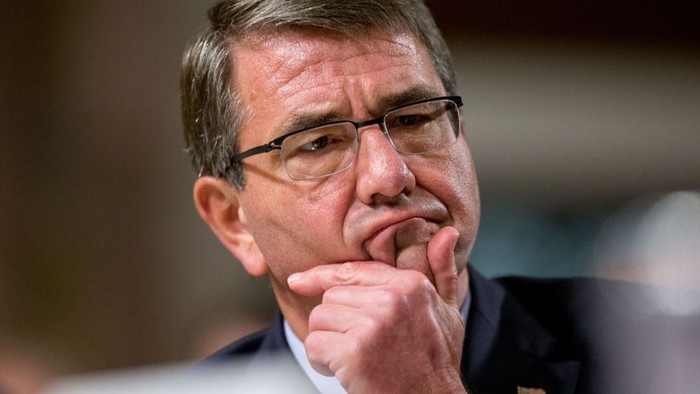 Bộ trưởng Quốc phòng Mỹ Ash Carter gần đây cũng đã giải thích rõ hoạt động tuần tra của tàu USS Lassen bên trong phạm vi 12 hải lý đá Xu Bi, Trường Sa, Khánh Hòa ngày 27/10 năm ngoái trong một bức thư trả lời thắc mắc của Chủ tịch Ủy ban Quân vụ Thượng viện John McCain.