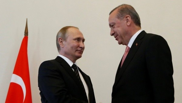 Tổng thống Nga Vladimir Putin và Tổng thống Thổ Nhĩ Kỳ Erdogan, ảnh: telesurtv.net.