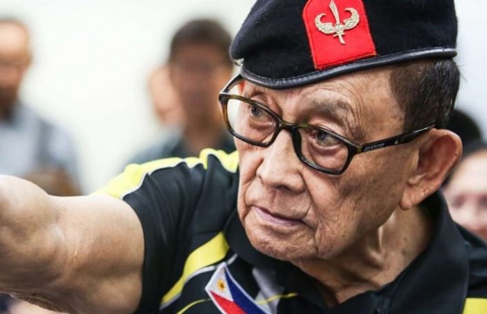 Cựu Tổng thống Philippines Fidel Ramos được đương kim Tổng thống Rodrigo Duterte ủy thác, &quot;trao ấn tiên phong&quot; phá băng quan hệ với Trung Quốc. Ảnh: SCMP.