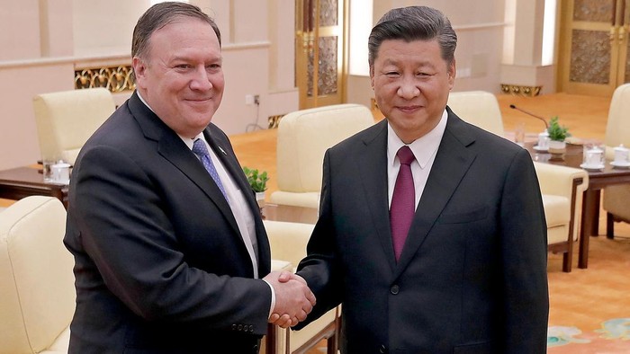 Ngoại trưởng Mỹ Mike Pompeo nhắc lại lo ngại của Hoa Kỳ về việc Trung Quốc đảo hóa, quân sự hóa bất hợp pháp trên Biển Đông hôm 14/6, ảnh: The Nation.