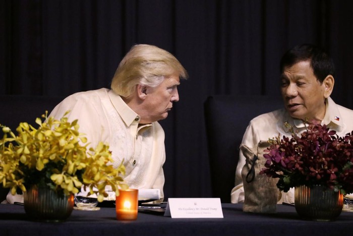 Tổng thống Hoa Kỳ Donald Trump và Tổng thống Philippines Rodrigo Duterte, ảnh: Reuters.