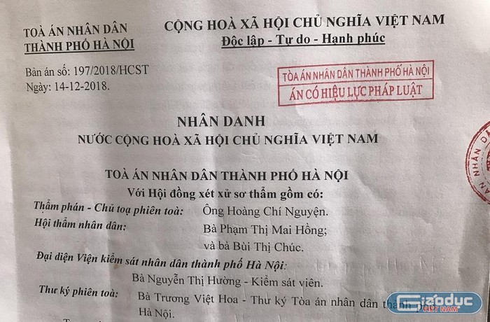 Ảnh chụp một phần trang đầu bản án số 197/2018/HCST ngày 14/12/2018 của Tòa án nhân dân thành phố Hà Nội vụ ông Hoàng Xuân Quế khởi kiện Bộ trưởng Bộ Giáo dục và đào tạo, ảnh: Ngọc Quang.