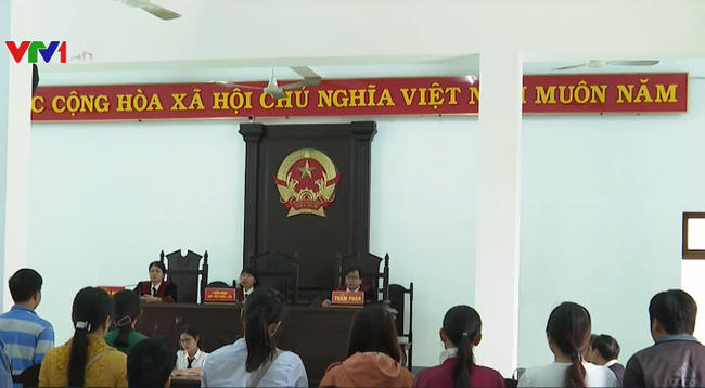 Ngày 14/11/2019, Tòa án nhân dân tỉnh Phú Yên đã mở phiên tòa xét xử phúc thẩm vụ chấm dứt hợp đồng lao động giữa 11 giáo viên huyện Tây Hòa với Phòng Giáo dục và Đào tạo huyện Tây Hòa. Ảnh chỉ mang tính chất minh họa, nguồn: VTV.vn.