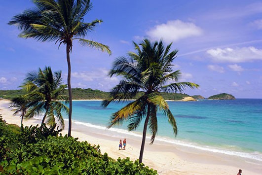11. Biển Phú Quốc Bãi Dài, đảo Phú Quốc được mạng Concierge.com (chuyên về du lịch, khách sạn của Australia), bình chọn đứng đầu trong số 13 bãi biển đẹp và hoang sơ nhất thế giới năm 2008.