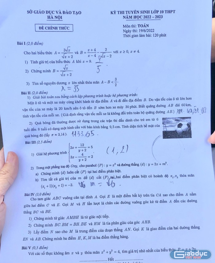 Đề thi môn Toán vào lớp 10 của Hà Nội năm 2022. (Ảnh: Kim Minh Châu)