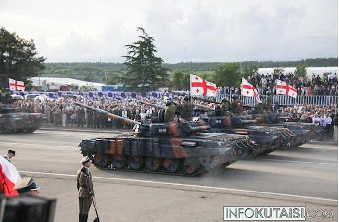 Xe tăng Gruzia được phát triển dựa trên tăng T-72 của Nga.