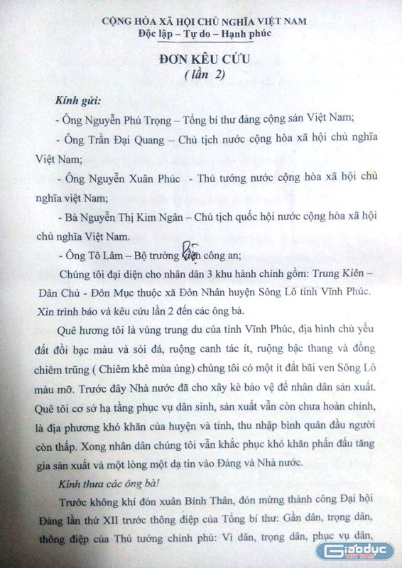 Đơn thư của người dân xã Đôn Nhân, huyện Sông Lô, tỉnh Vĩnh Phúc (Ảnh MC)