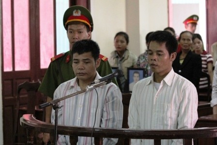 Hai bị cáo giết năm phu trầm người Quảng Bình dã man đang đối diện với án tử hình