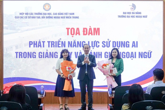 khen thưởng 2.jpg