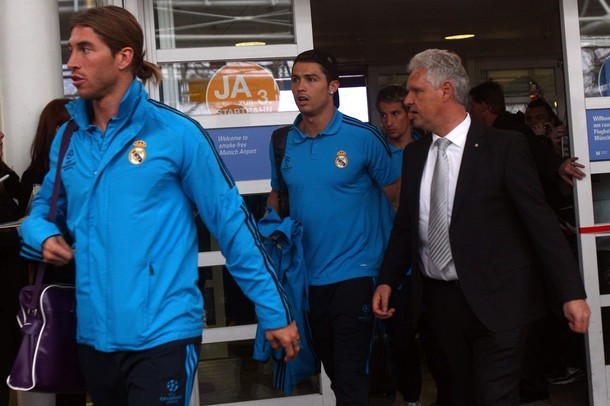 Thầy trò Mourinho có mặt ở Munich.