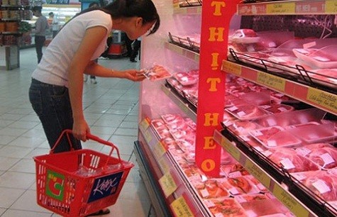 Người dân Hà Nội đang hoang mang về thông tin thịt lợn nhiễm chất cấm