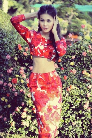 Không chỉ được mệnh danh là người mẫu nữ có đôi chân dài nhất Việt Nam, Thanh Hằng còn sở hữu gương mặt cá tính và thân hình lý tưởng. (Ảnh: Vnexpress) Xem thêm: Bí quyết "eo thon thả, dáng ngọc ngà" của 10 đại mỹ nhân Trung Hoa