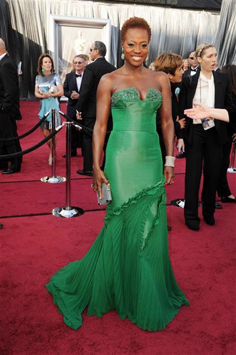 Viola Davis, nữ diễn viên "The Help", đang hy vọng sẽ đoạt được tượng vàng Oscar cho "Nữ diễn viên chính xuất sắc".