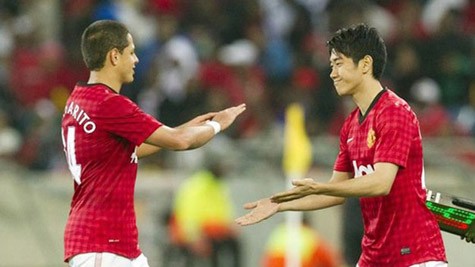 Chicharito sợ mất chỗ vào tay Kagawa