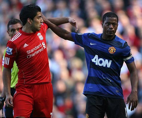 Suarez gọi Evra là "thằng da đen" ("nigger")?