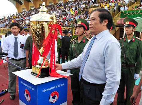 Ông Hỷ trong năm 2011 là người đại diện cho quyền lợi của VFF chứ không đại diện cho quyền lợi của nền bóng đá Việt Nam