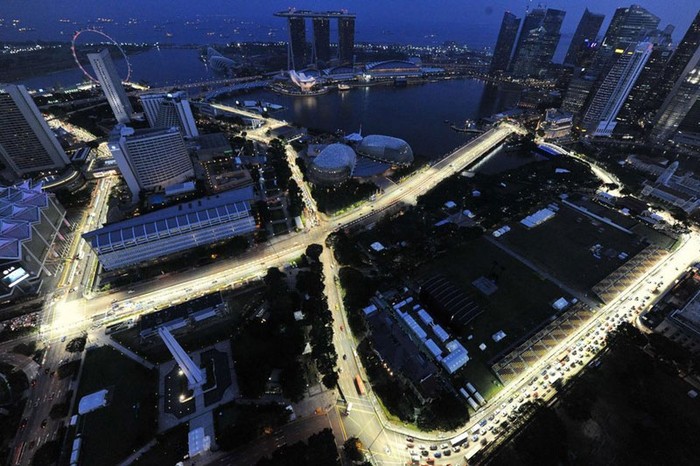 Cảnh chụp từ trên cao trường đua F1 tại Singapore