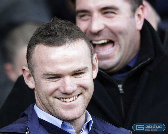 Tin vui dành cho Man Utd là họ đã có sự trở lại của Rooney, người đã bị nhiễm trùng cổ họng và phải nghỉ thi đấu vài trận. 6 trong 7 trận gần nhất trước Spurs, “gã Shrek” đã ghi được bàn thắng.