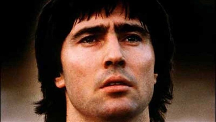 EURO 1976: Anton Ondrus đóng vai anh hùng và tội đồ trong thắng lợi đáng nhớ 3-1 của Tiệp Khắc trước Hà Lan tại bán kết.