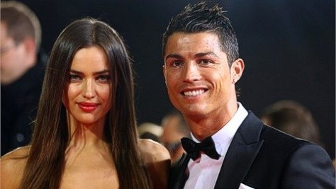 Cristiano Ronaldo cùng cô Irina Shayk tại buổi Gala.