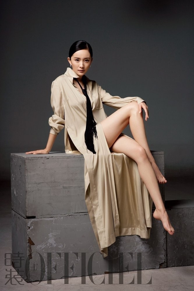 Không chỉ là cô gái Bắc Kinh xinh đẹp mà Dương Mịch còn sở hữu một dáng người mảnh khảnh rất gợi cảm.