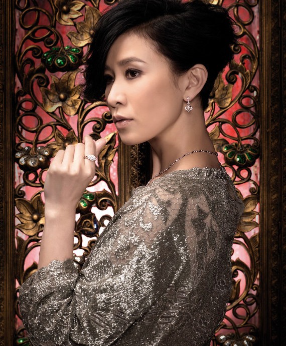 Người đẹp Hồng Kông Xa Thi Mạn được mệnh danh là 'Thiên hậu của TVB'.