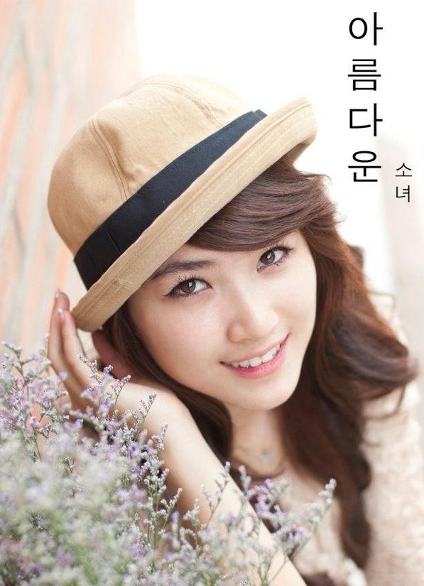 Shoot hình đậm chất "made in Korea" , từ gam màu socola mơ màng cho đến gương mặt trang điểm nhẹ nhàng, đáng yêu.